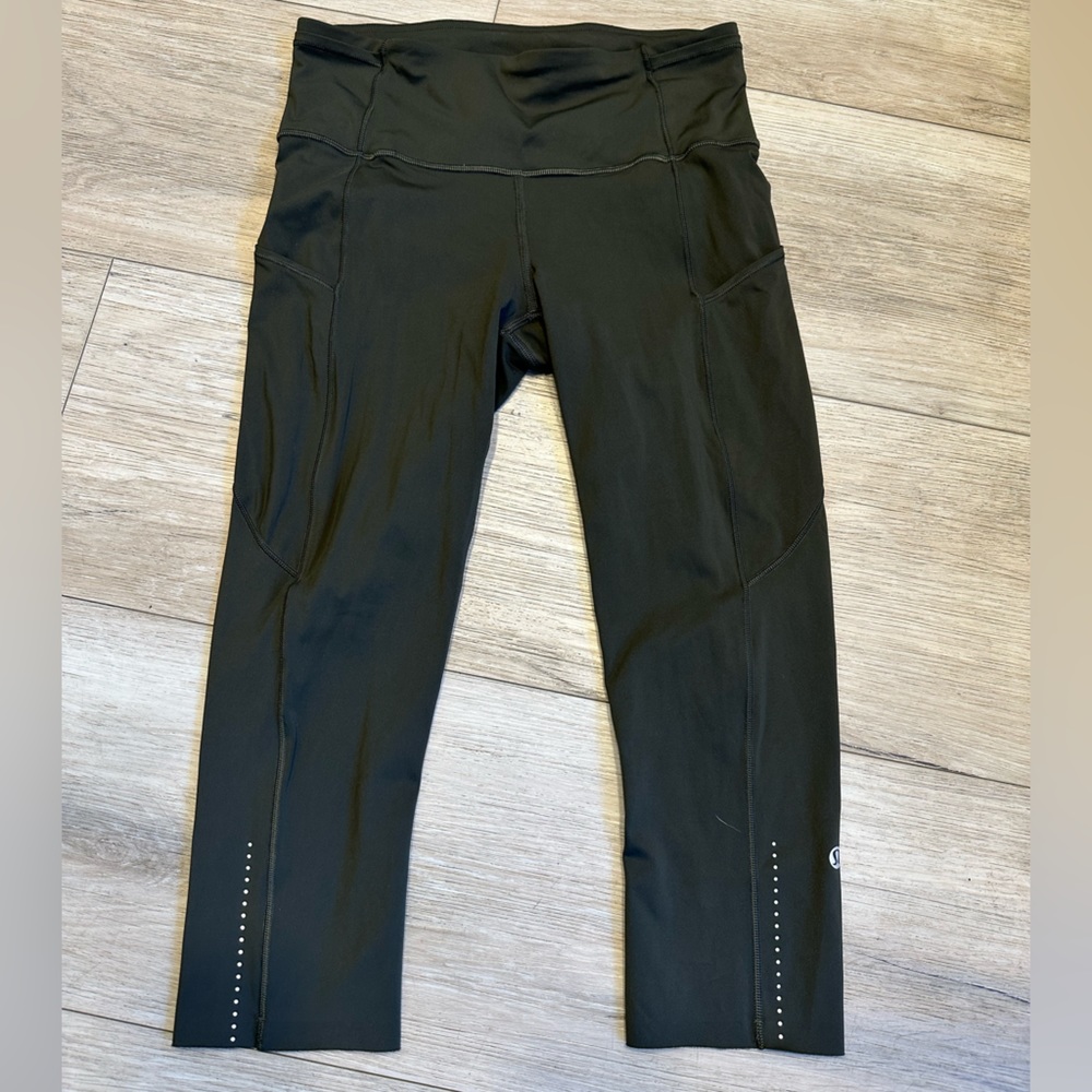 lululemon athletica Fast & Free Crop - Size 6